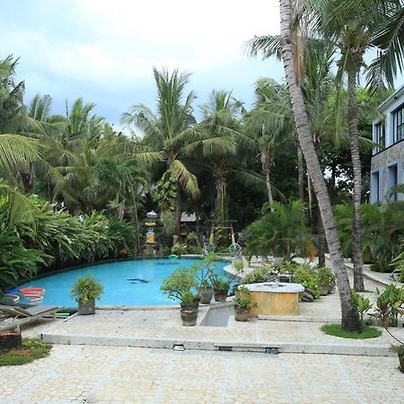 Reddoorz @ Padma Utara Hotel Legian Exterior foto