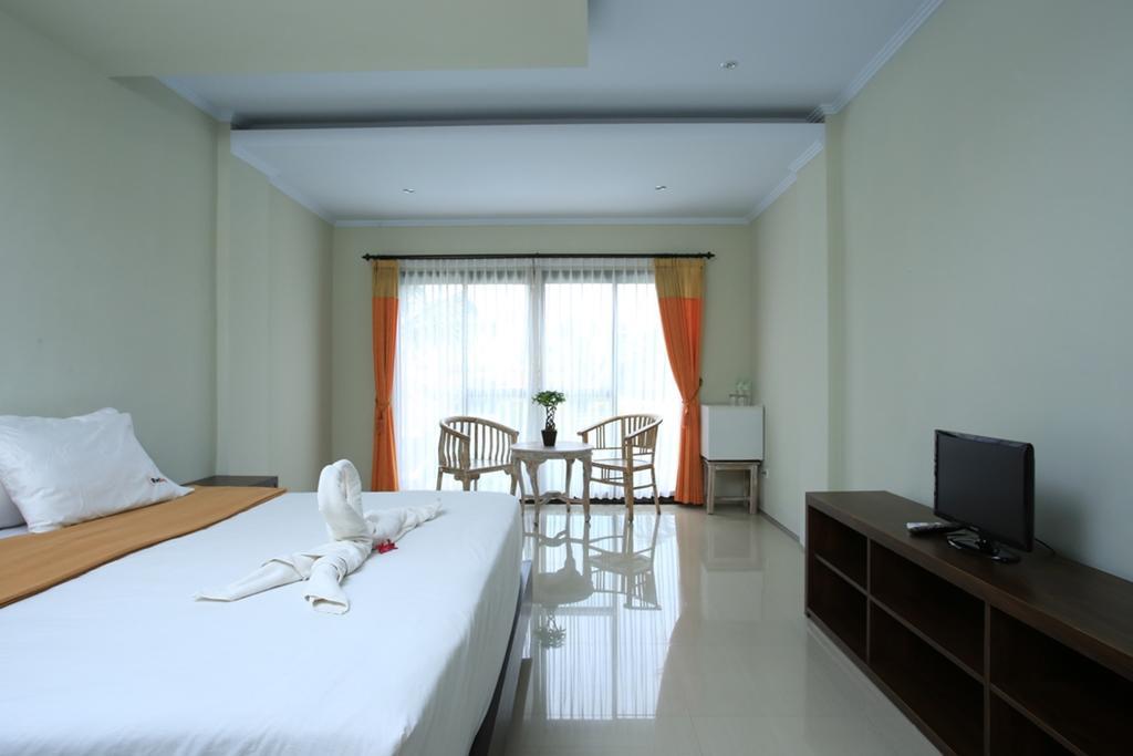Reddoorz @ Padma Utara Hotel Legian Exterior foto